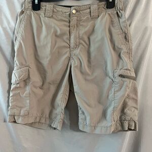 Men's Cargo Shorts in Light Gray